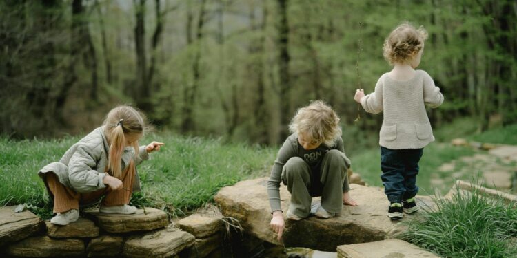 How to Encourage Kids to Be Active