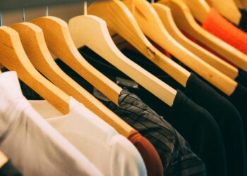 How to Save Money on Clothing